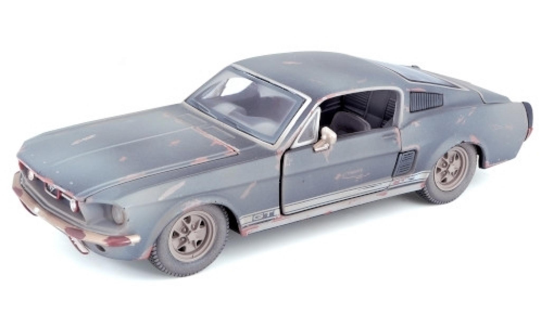 Ford Mustang 1/24 Maisto GT Fastback black 1967 trouvaille de grange avec traces de vieilissement diecast model cars