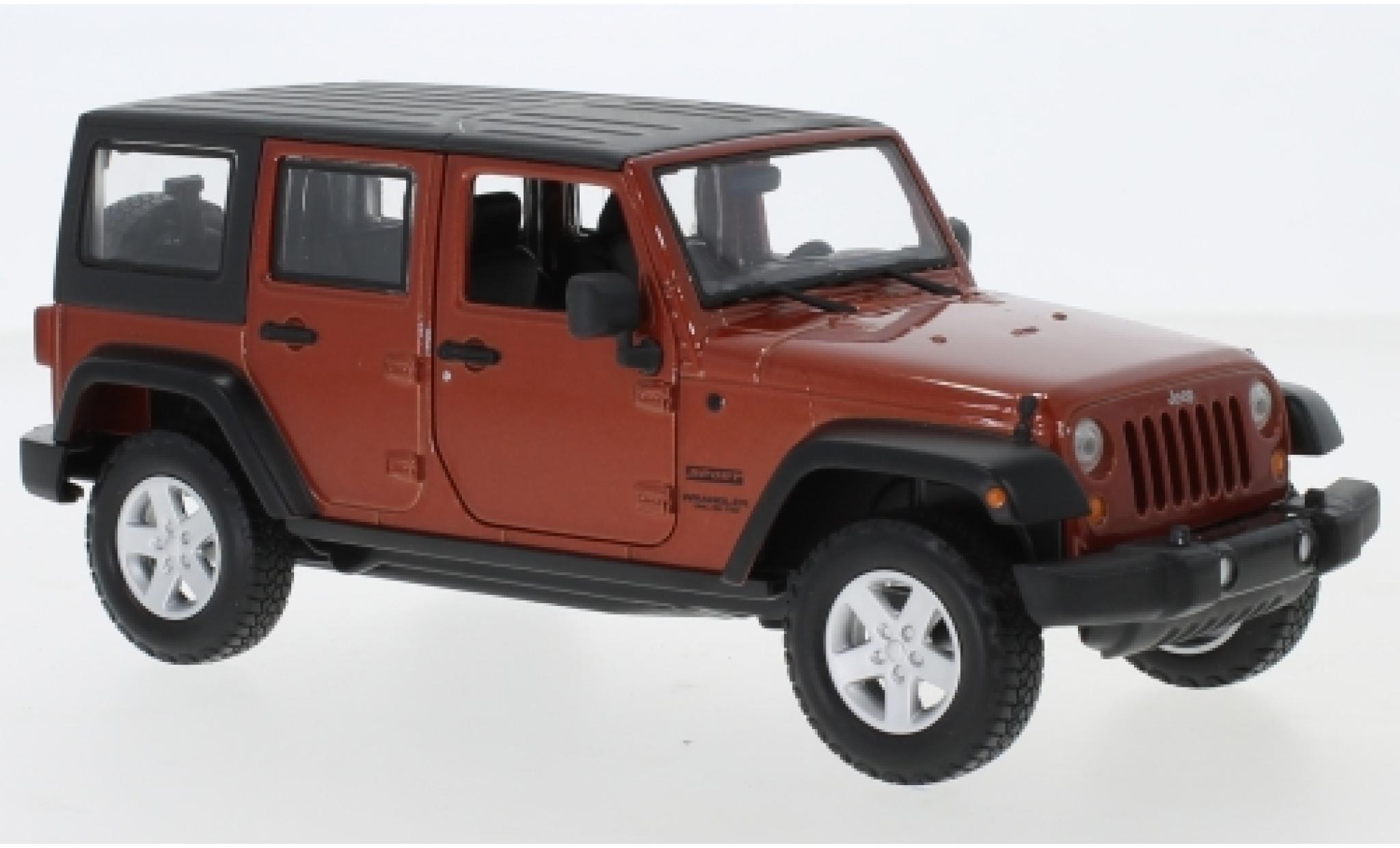 Jeep Wrangler 1/24 Maisto Limited metallic orange 2015 diecast model cars
