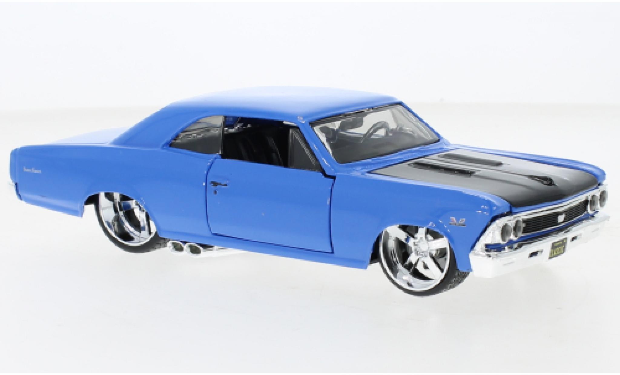 Chevrolet Chevelle 1/24 Maisto SS 396 1966 diecast model cars