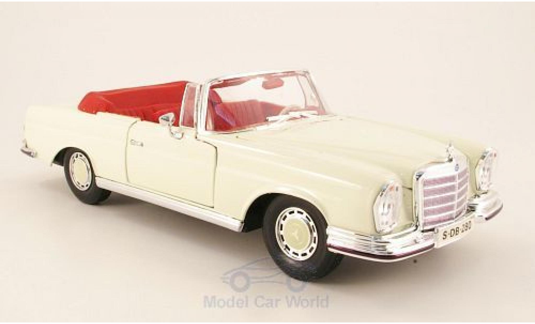 Mercedes 280 SE 1/18 Maisto SE (W111) Convertible beige 1966 diecast model cars