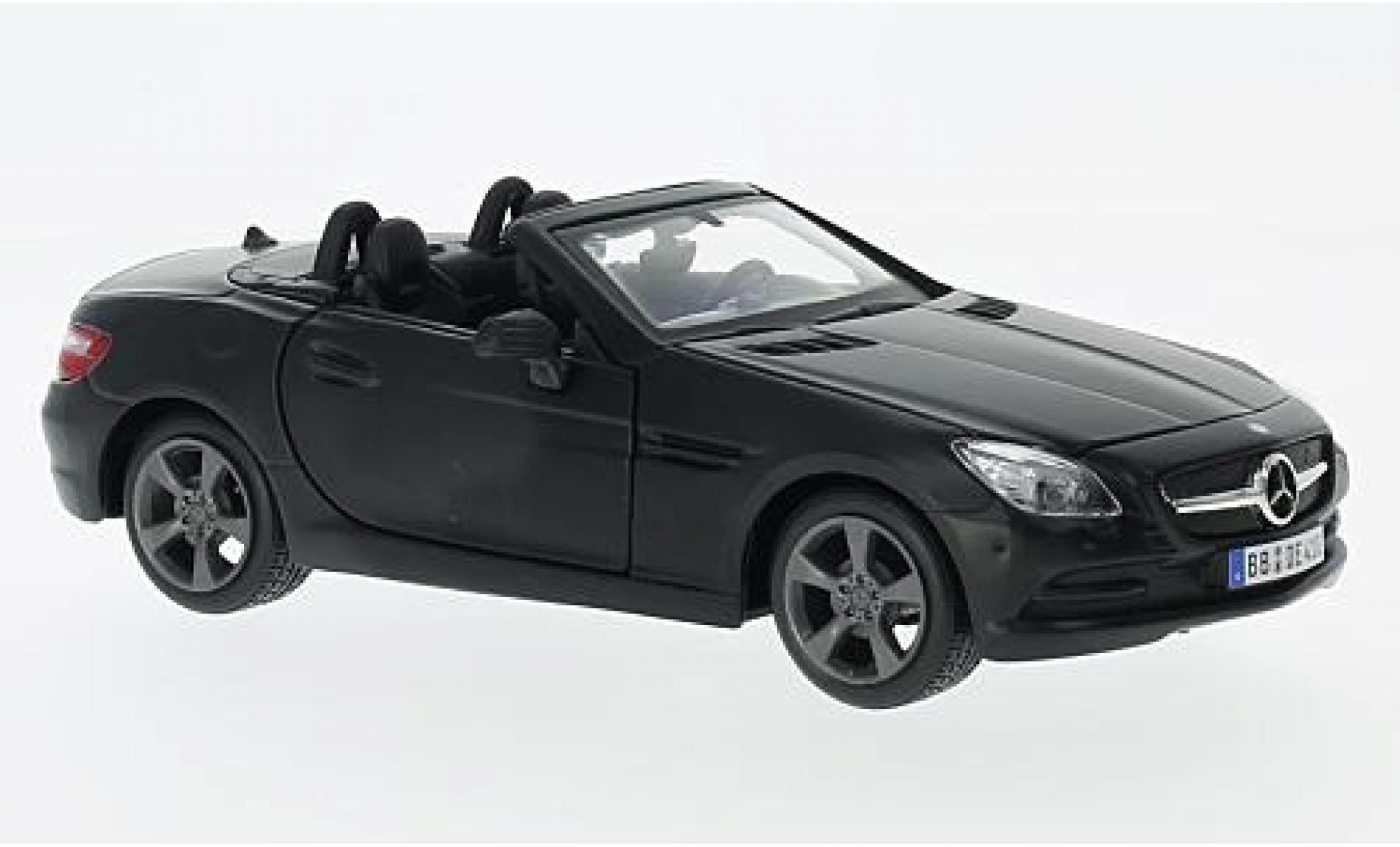 Mercedes Classe SLK 1/24 Maisto SLK-Klasse (R172) matt-black 2011 diecast model cars