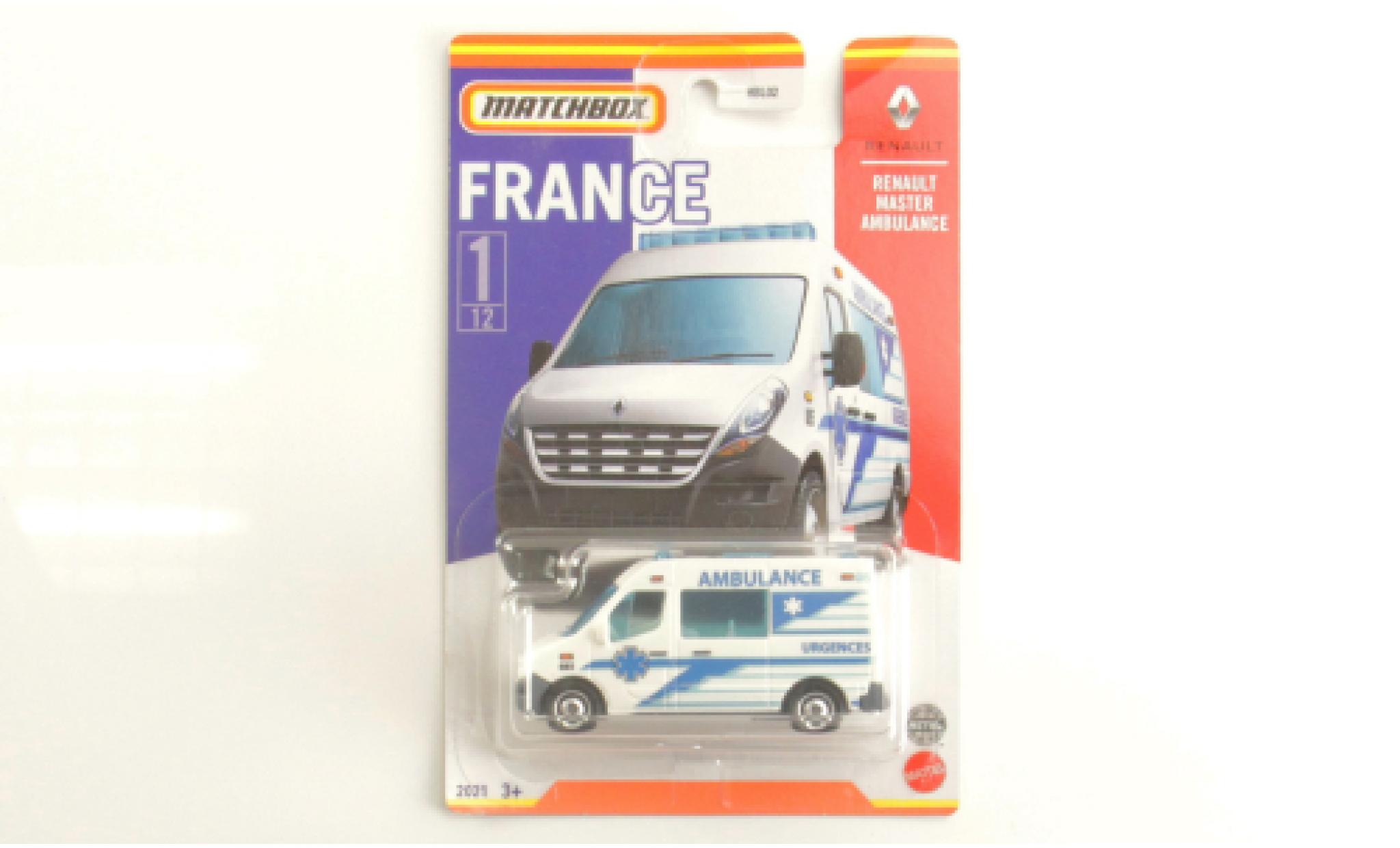 Renault Master 1/64 Matchbox Ambulance diecast model cars