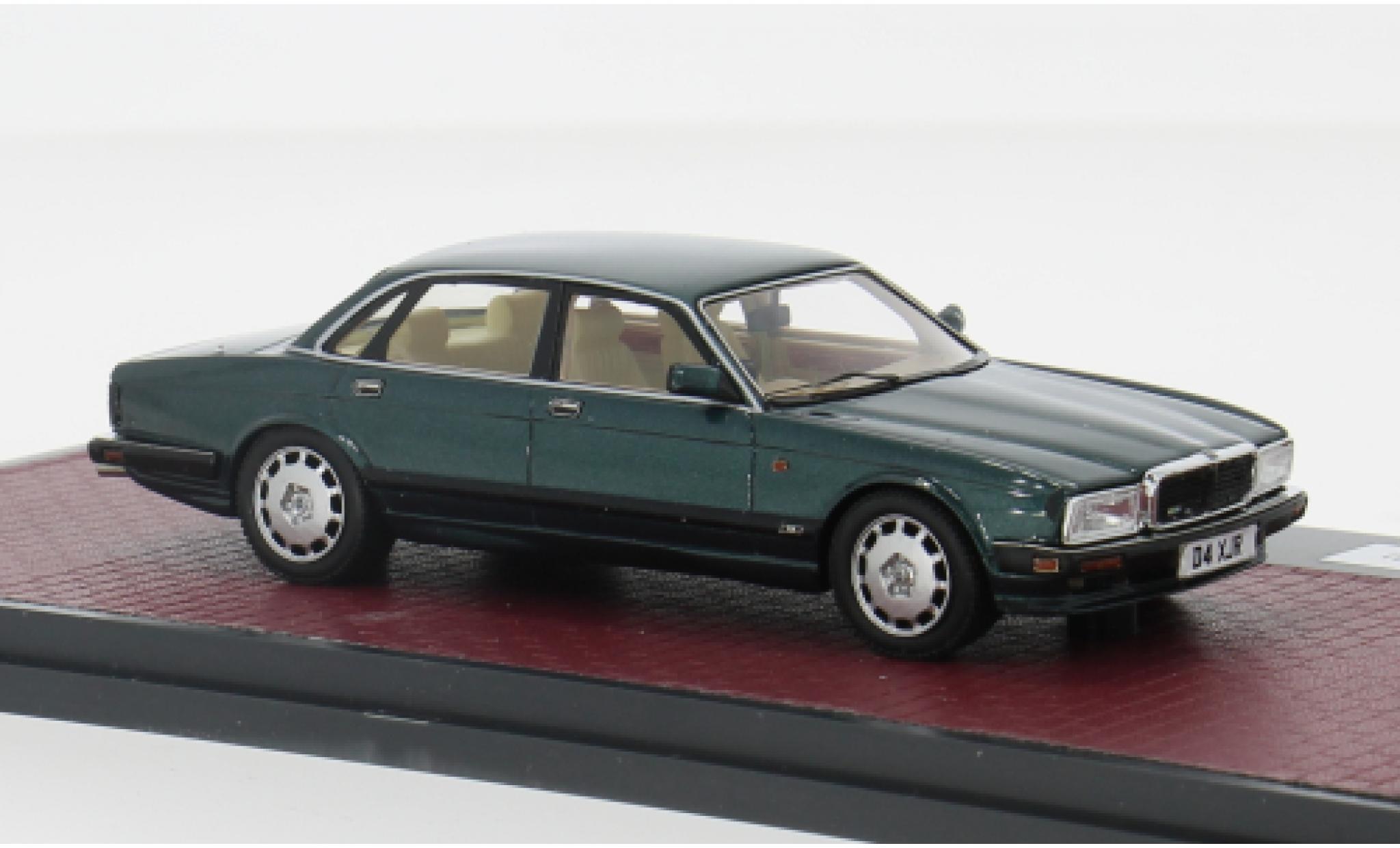 Jaguar XJ 1/43 Matrix R (40) blue 1991 1:43 diecast model cars