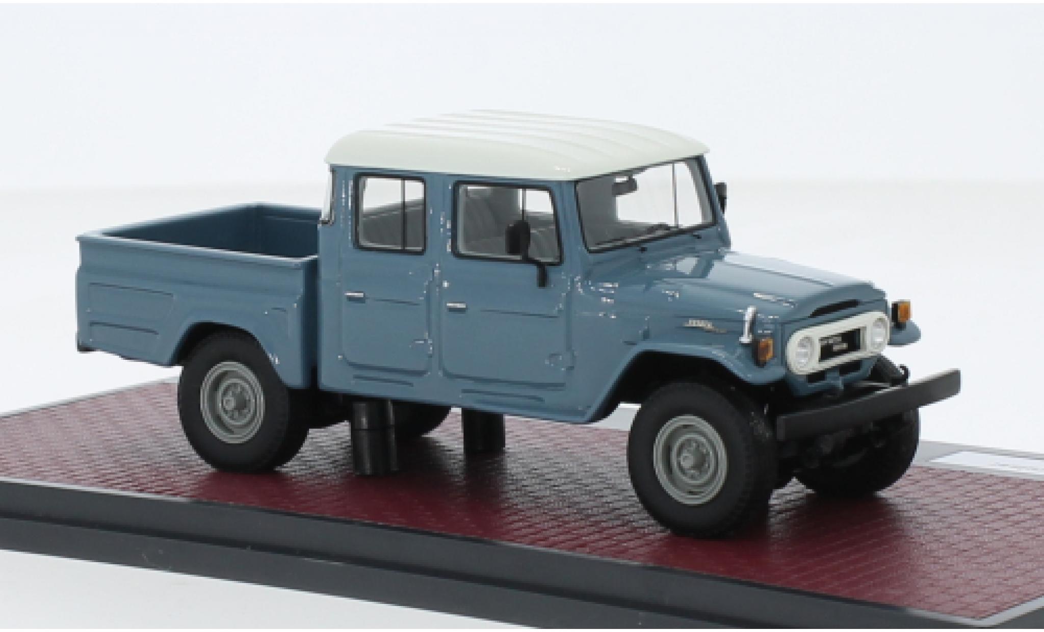 Toyota Land Cruiser 1/43 Matrix HJ45 Crew Cab grey/white diecast model cars