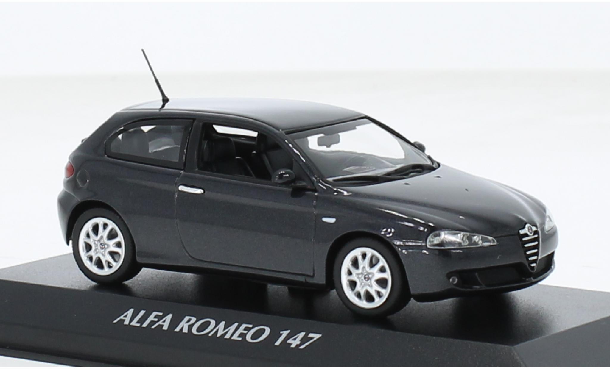 Alfa Romeo 147 1/43 Maxichamps metallise black 2005 1:43 diecast model cars