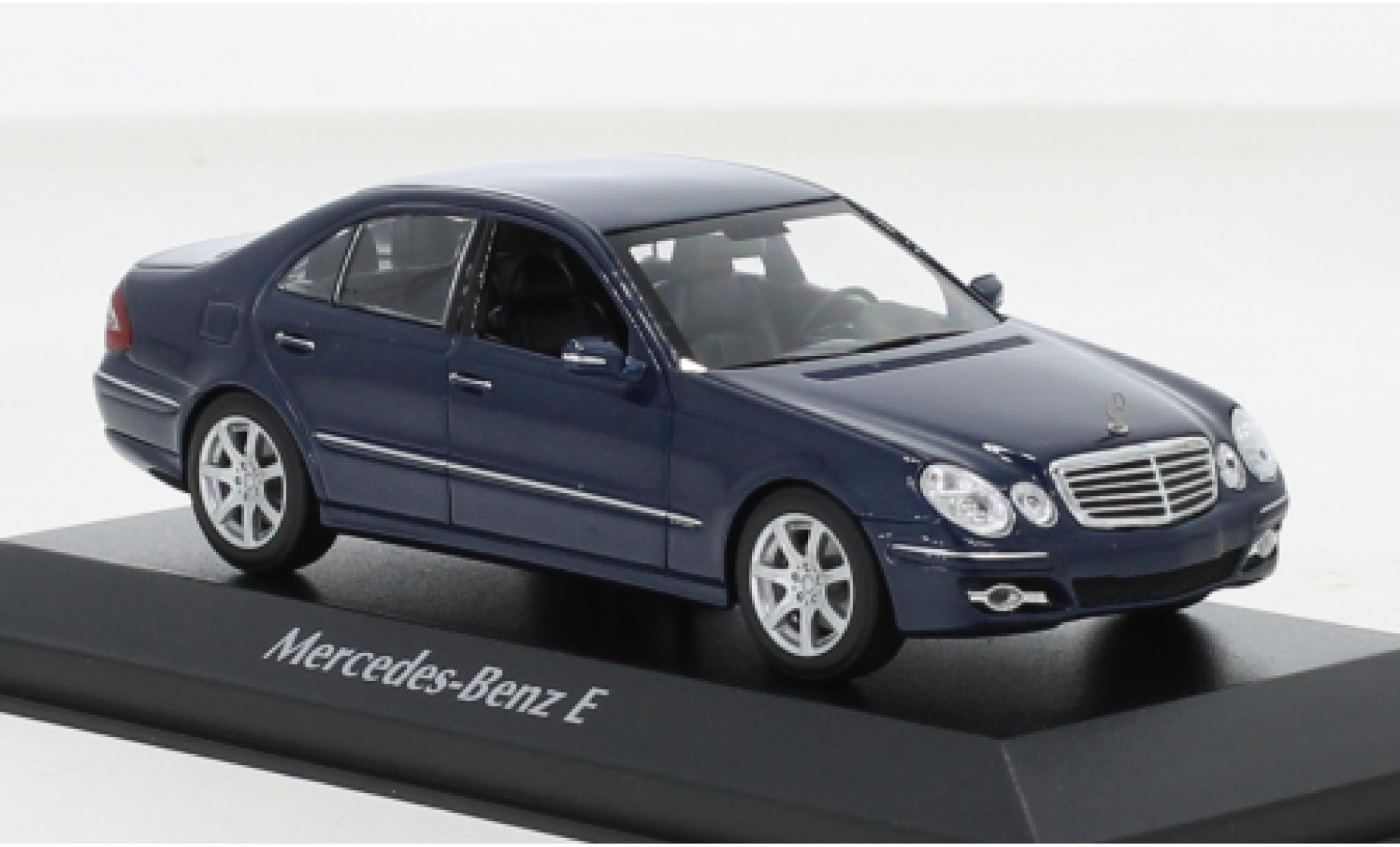 Mercedes Classe E 1/43 Maxichamps (W211) metallise blue 2006 diecast model cars