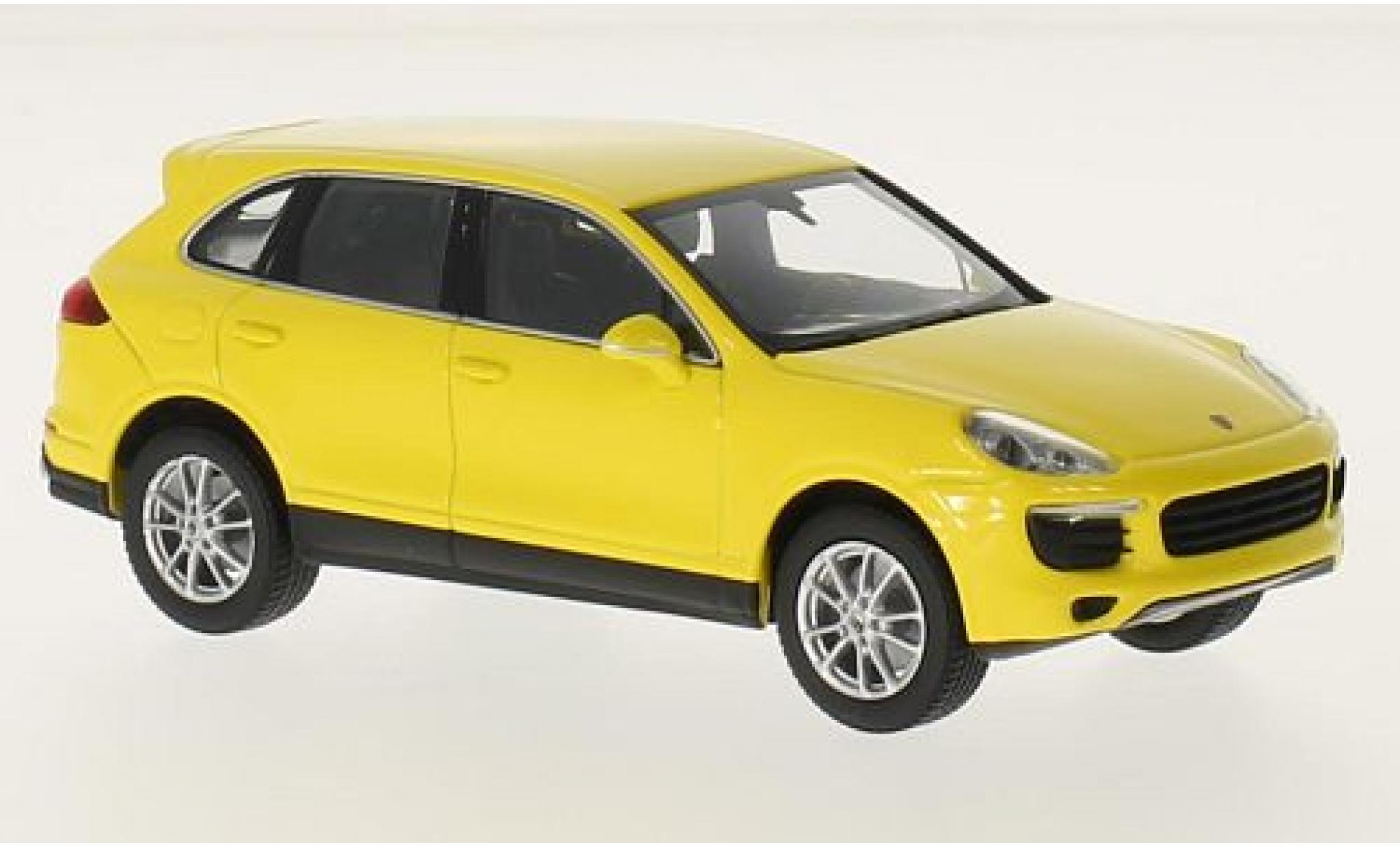 Porsche Cayenne 1/43 Maxichamps yellow 2014 diecast model cars