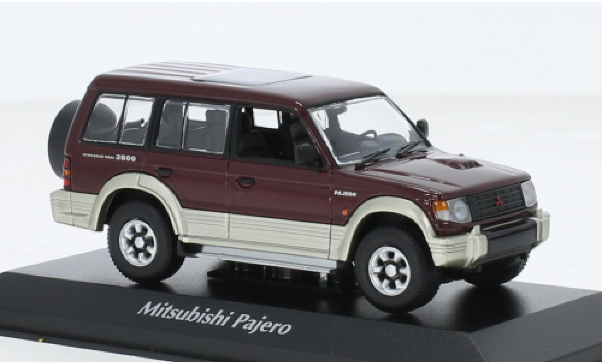 Mitsubishi Pajero 1/43 Maxichamps LWB metallise red 1991 1:43 diecast model cars