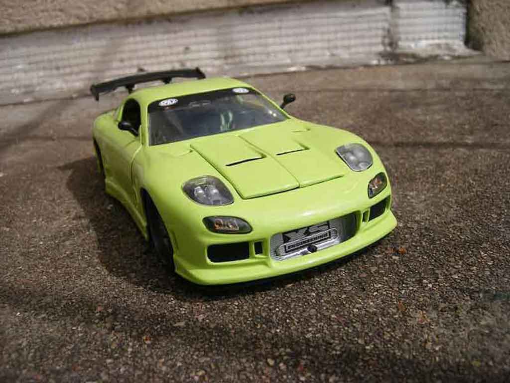 Mazda RX7 1/18 Jada Toys grun diecast model cars