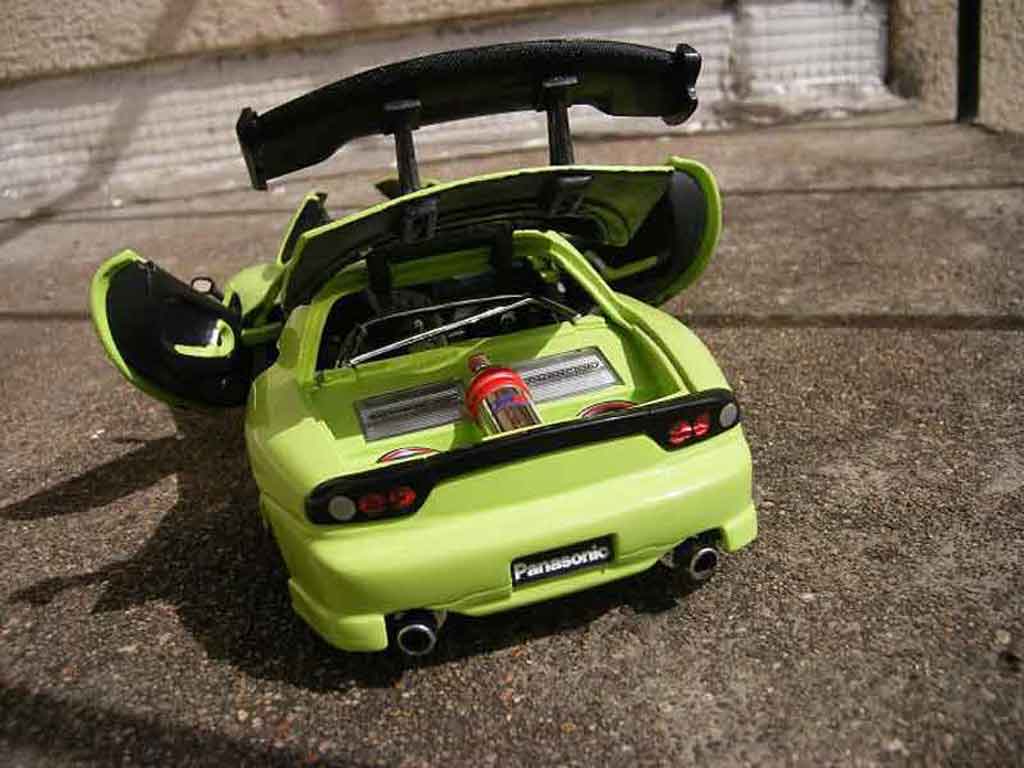 Mazda RX7 Base green 1/18 Jada Toys