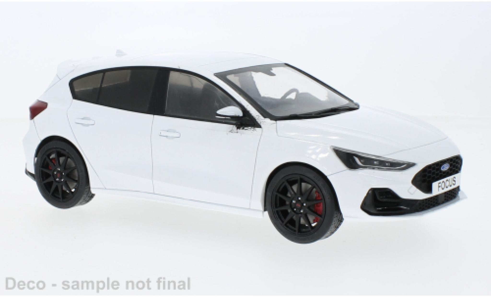 Ford Focus 1/18 MCG ST Track Pack white 2022 diecast model cars