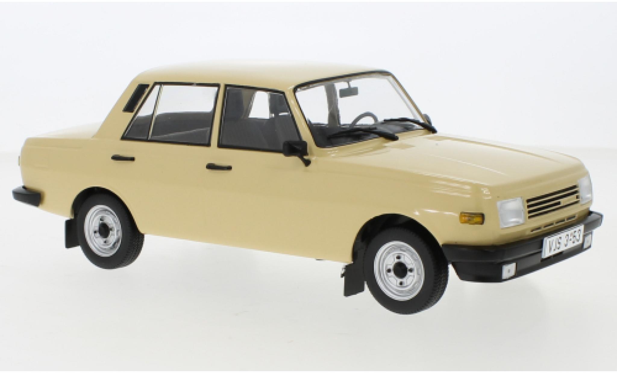 Wartburg 353 1/18 MCG beige 1985 diecast model cars