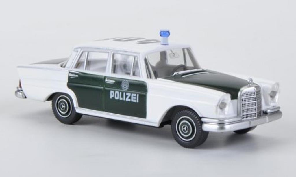 Mercedes 220 S 1/87 Wiking S Police white/grun diecast model cars