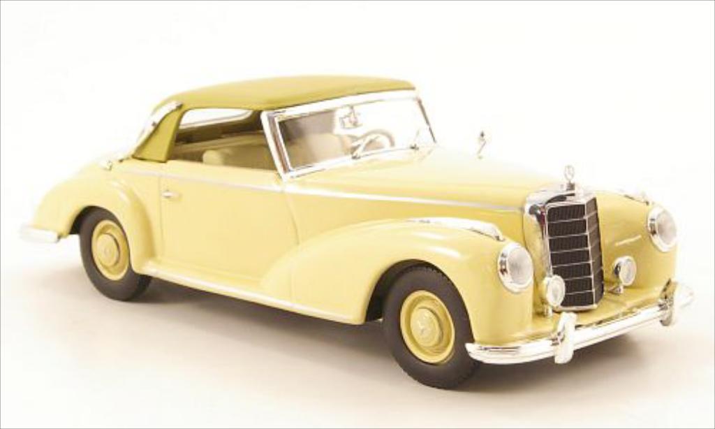 Mercedes 300 S 1/43 Minichamps S Convertible A (W188 I) beige/beige CA 1951 diecast model cars