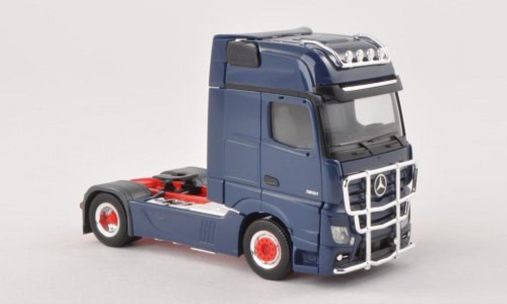 Mercedes Actros 1/87 Herpa 11 Giga ZM blue mit Lampenbugel und Rammschutz diecast model cars