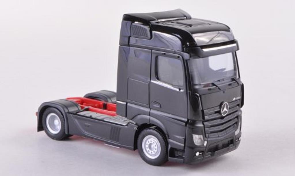 Mercedes Actros 1/87 Herpa Bigspace black Solo-ZM 2011 diecast model cars