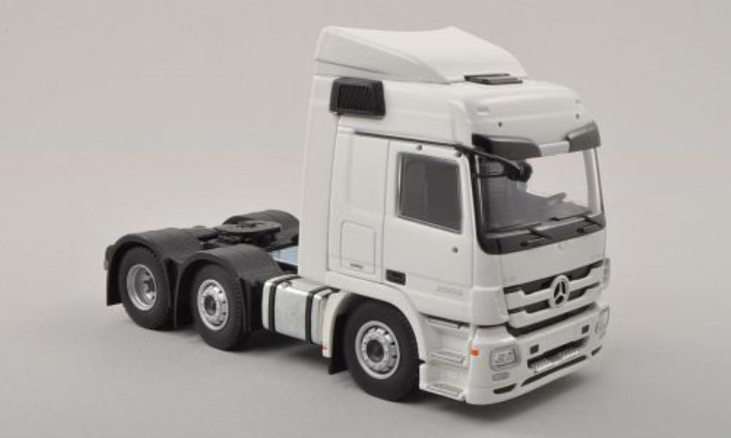Mercedes Actros 1/50 Tekno L MP3 white 6x2 Zugmaschine diecast model cars
