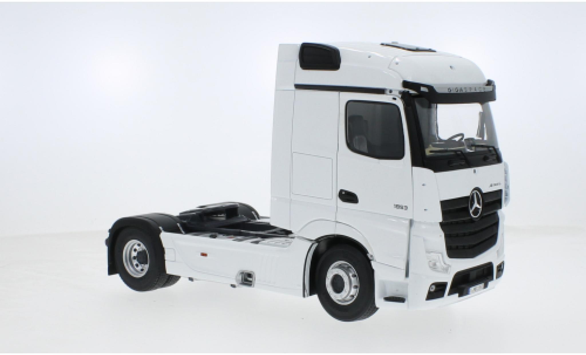 Mercedes Actros 1/24 Solido L white 1:24 diecast model cars