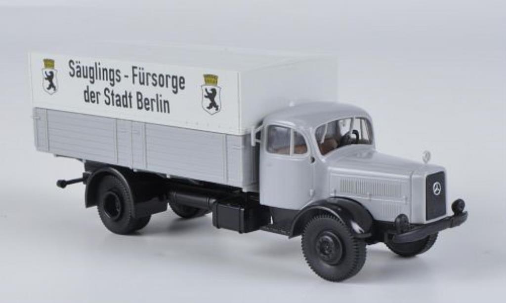 Mercedes L4500 1/87 Brekina Sauglings-Fursorge der Stadt Berlin diecast model cars