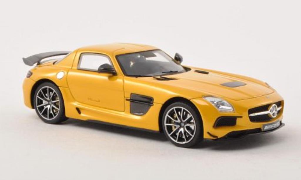 Mercedes SLS 1/43 Minichamps AMG Black Series (C197) yellow 2013 diecast model cars