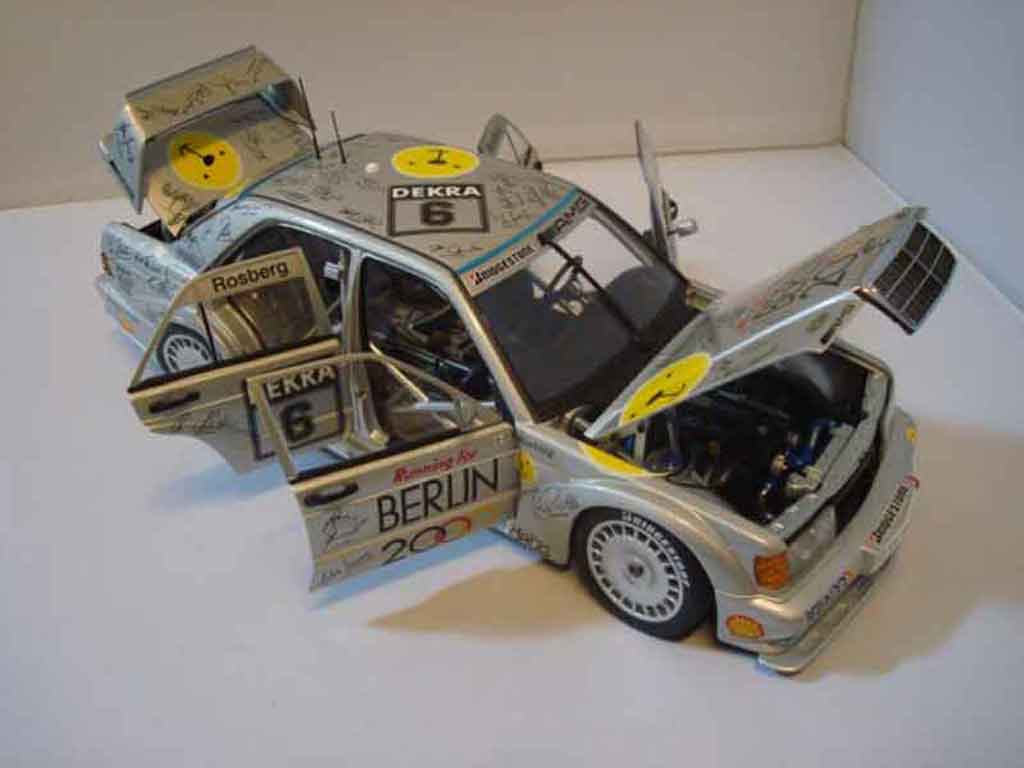 Mercedes 190 DTM e 25 16v evo2 1992 1/18 Autoart