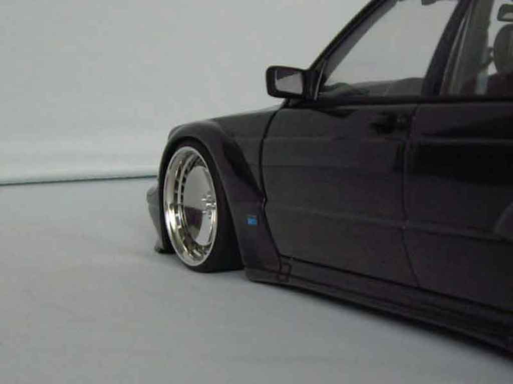 Mercedes 190 Evo 2.5 16 1/18 Autoart