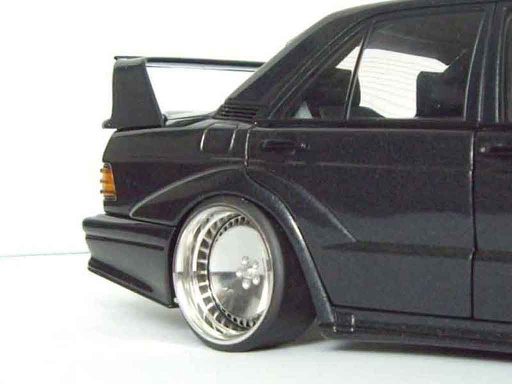 Mercedes 190 Evo 2.5 16 1/18 Autoart