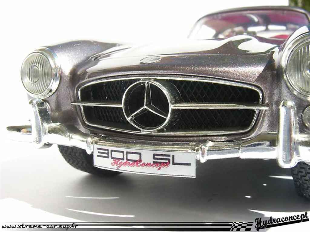 Mercedes 300 SL 1/18 Burago SL finition interieure et exterieure diecast model cars