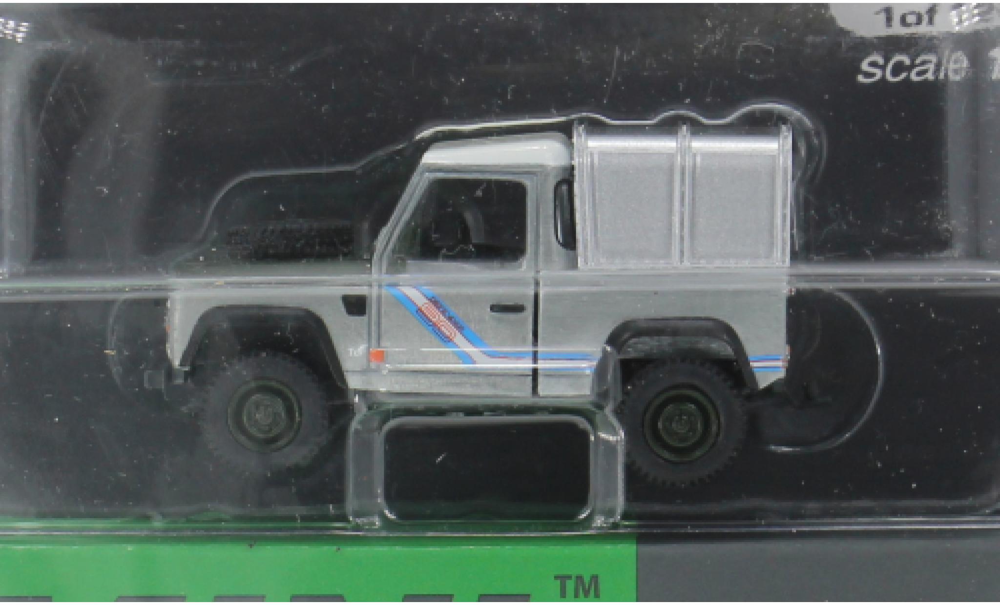 Land Rover Defender 1/64 Mini GT 90 Pick Up green 1:64 diecast model cars