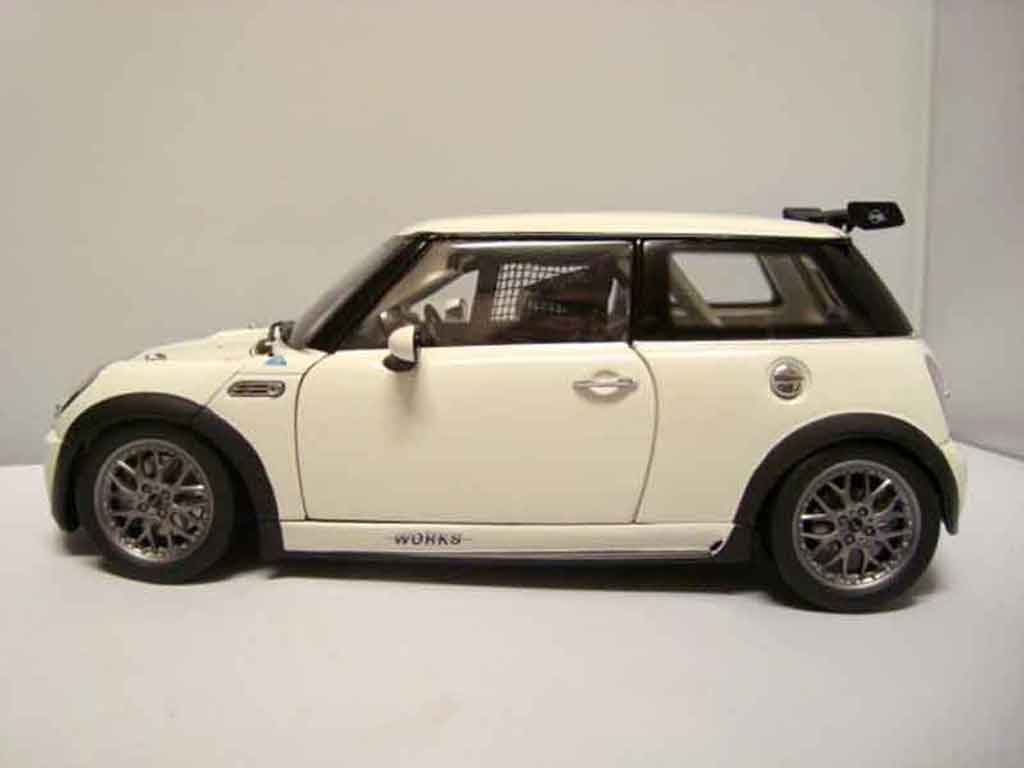 Mini Cooper JCW challenge s 1/18 Kyosho
