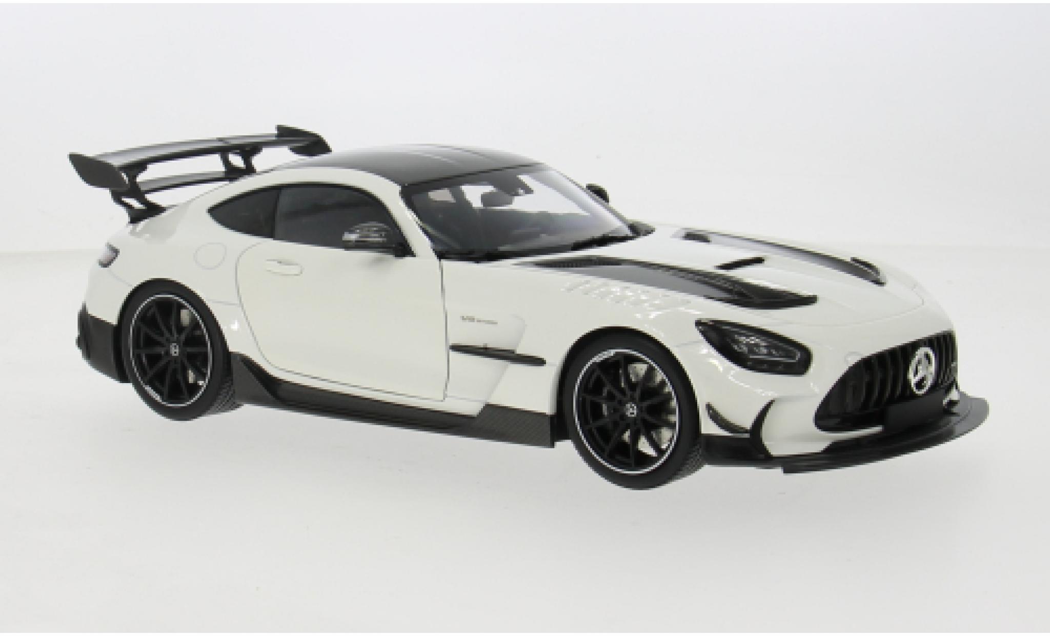 Mercedes AMG GT 1/18 Minichamps Black Series metallise white 2021 1:18 diecast model cars