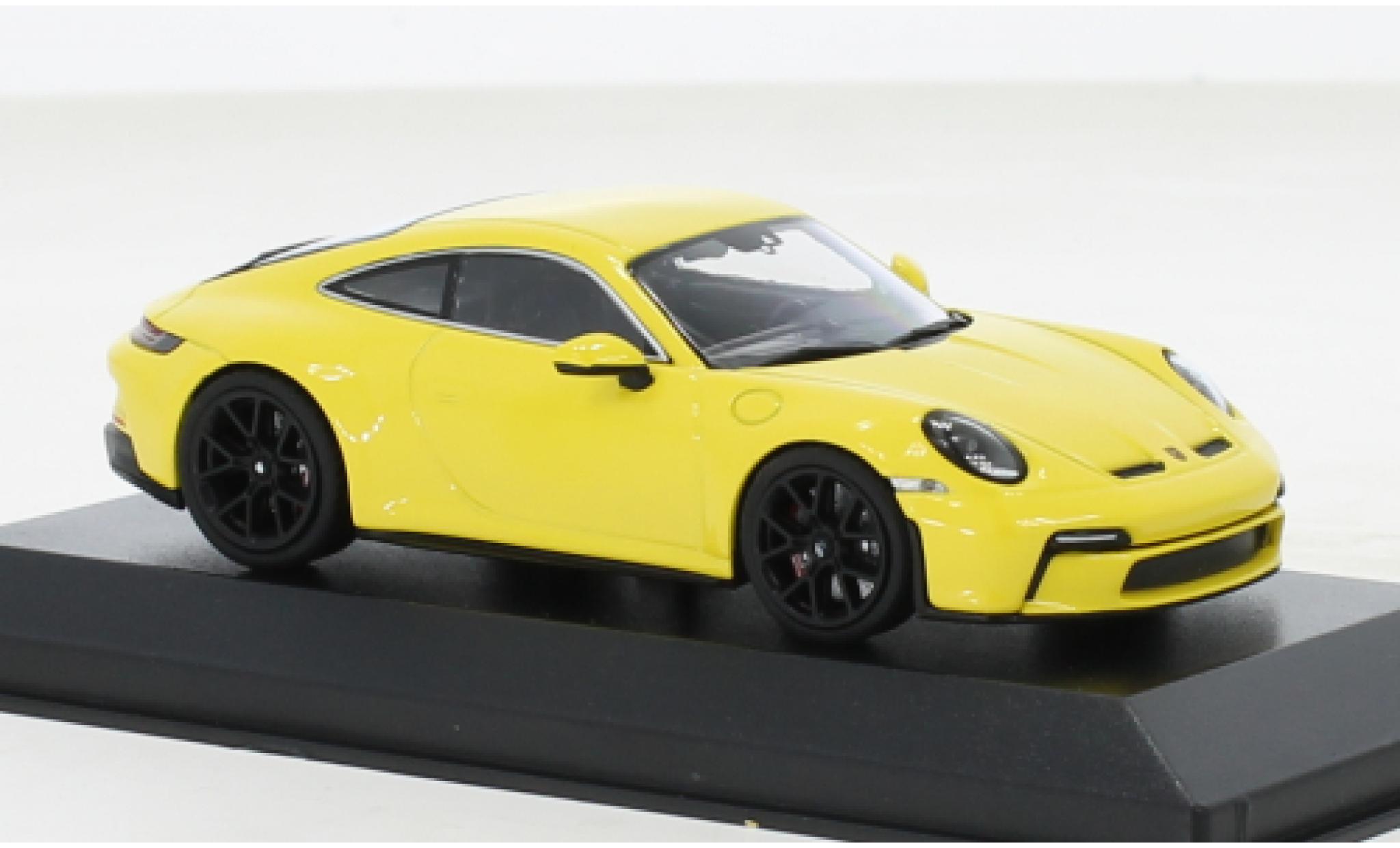 Porsche 992 GT3 1/18 Minichamps 911  Touring yellow 2022 diecast model cars
