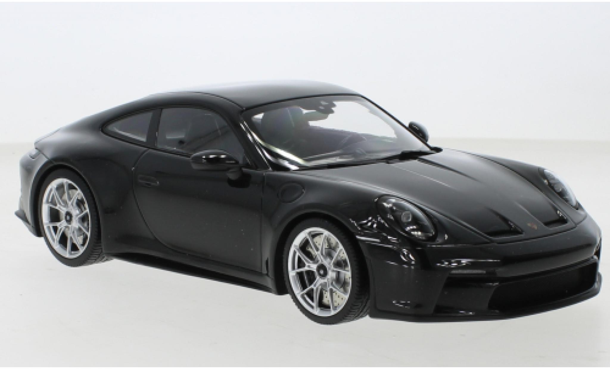 Porsche 992 GT3 1/18 Minichamps 911  Touring black 2022 diecast model cars