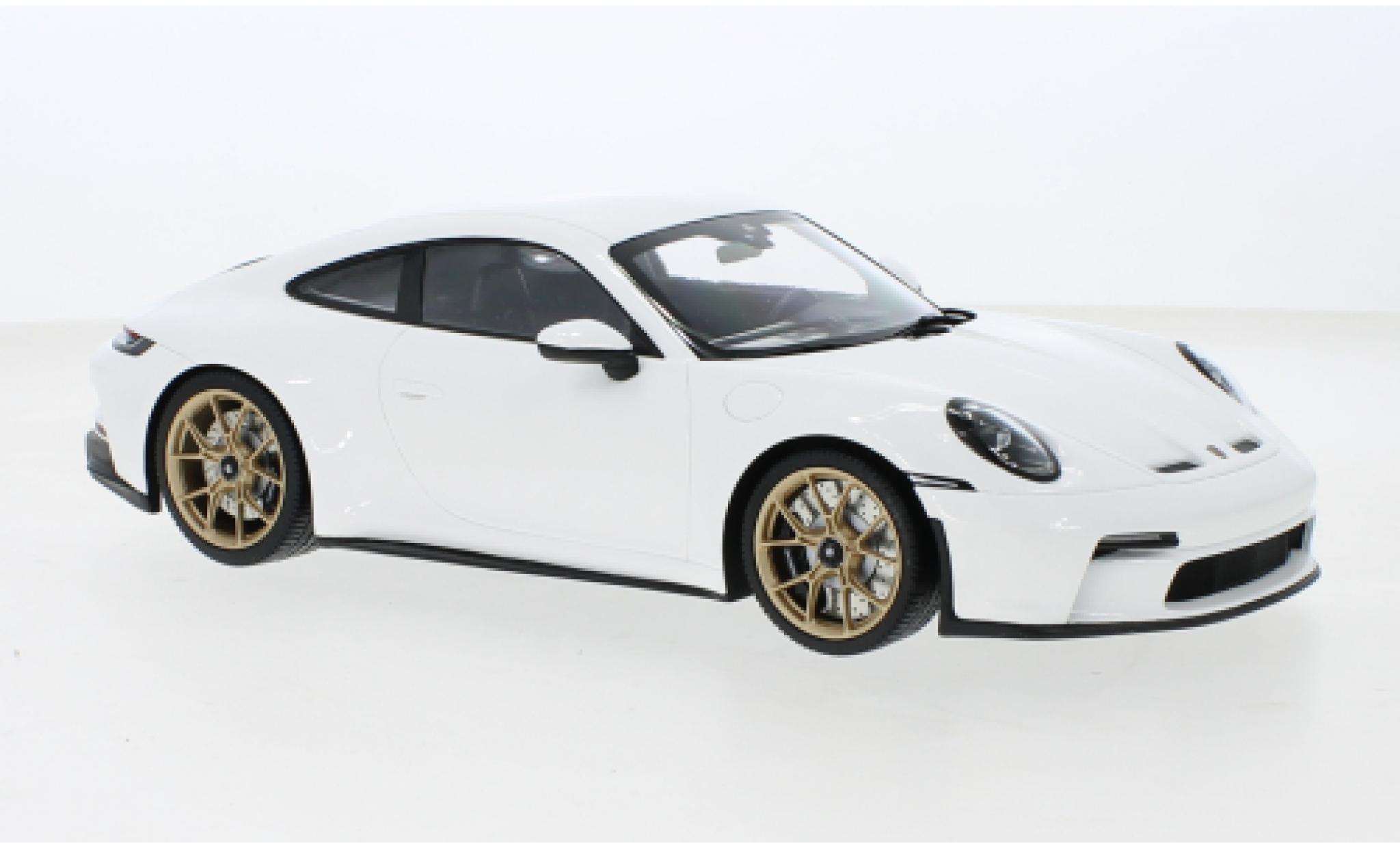 Porsche 992 GT3 1/18 Minichamps 911  Touring white 2022 diecast model cars