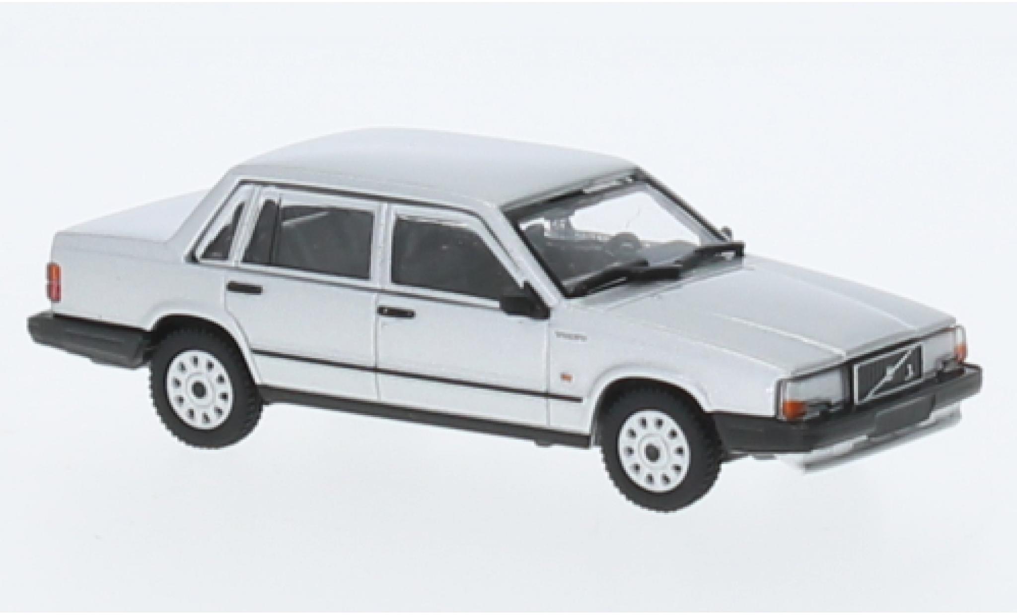 Volvo 740 1/87 Minichamps GL d 1986 diecast model cars
