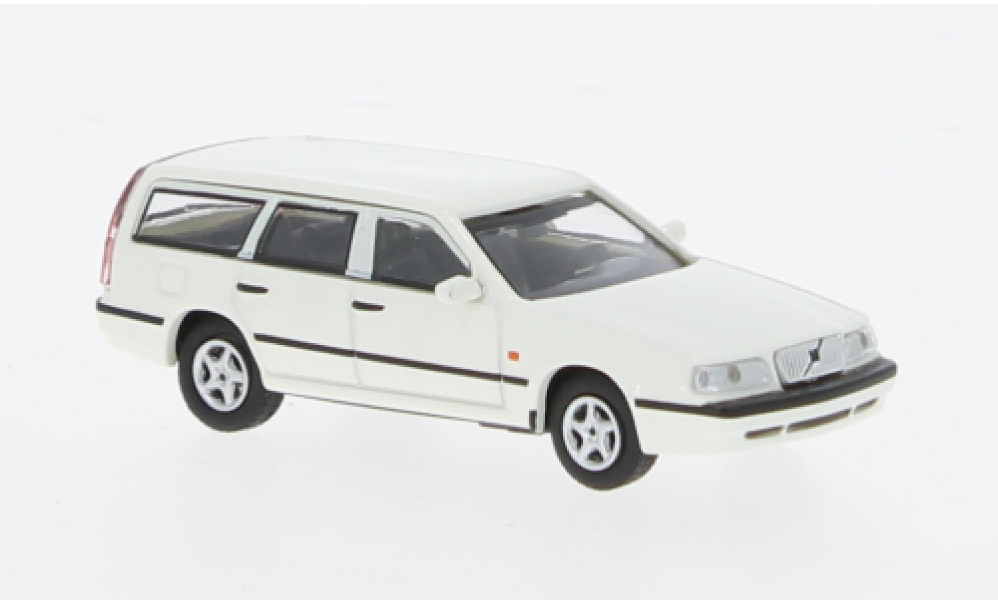Volvo 850 1/87 Minichamps Estate white 1994 1:87 diecast model cars