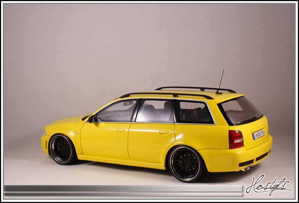 Audi RS4 avant B5 Black and Yellow 1/18 Ottomobile