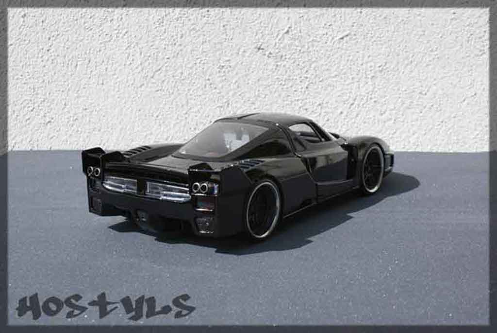 Ferrari Enzo FXX street racing black 1/18 Hot Wheels