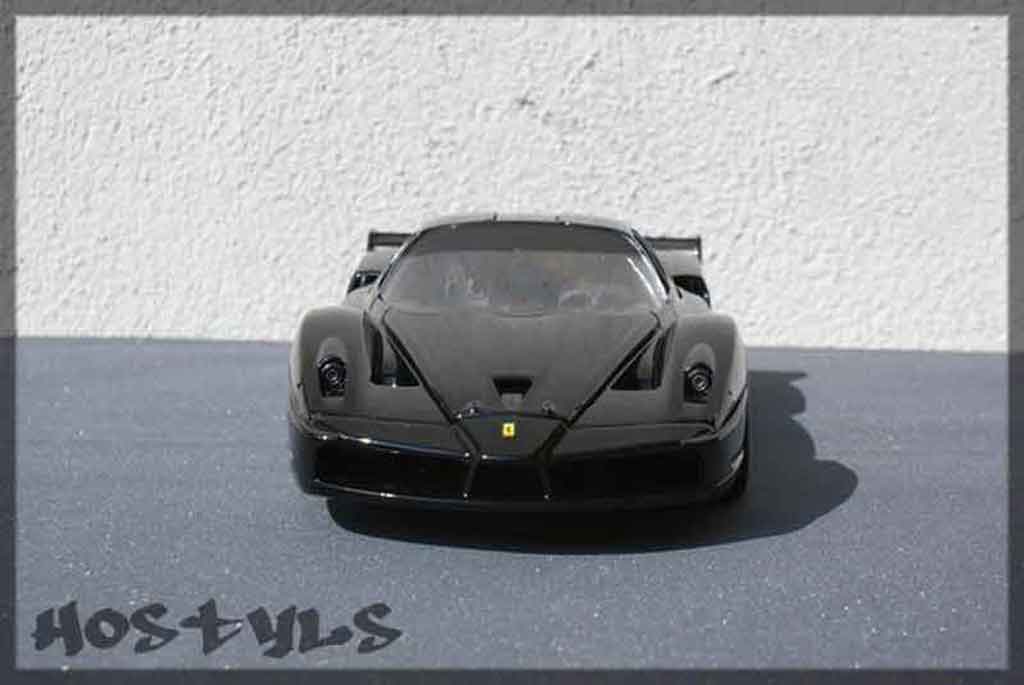 Ferrari Enzo FXX street racing black 1/18 Hot Wheels