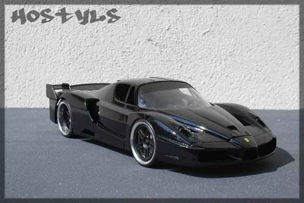 Ferrari Enzo FXX street racing black 1/18 Hot Wheels