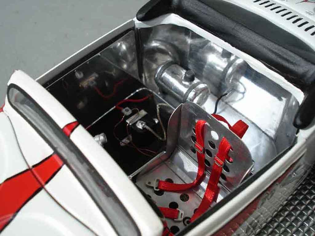 Volkswagen Kafer Hot Rod mats heb so-cal 1/18 Solido