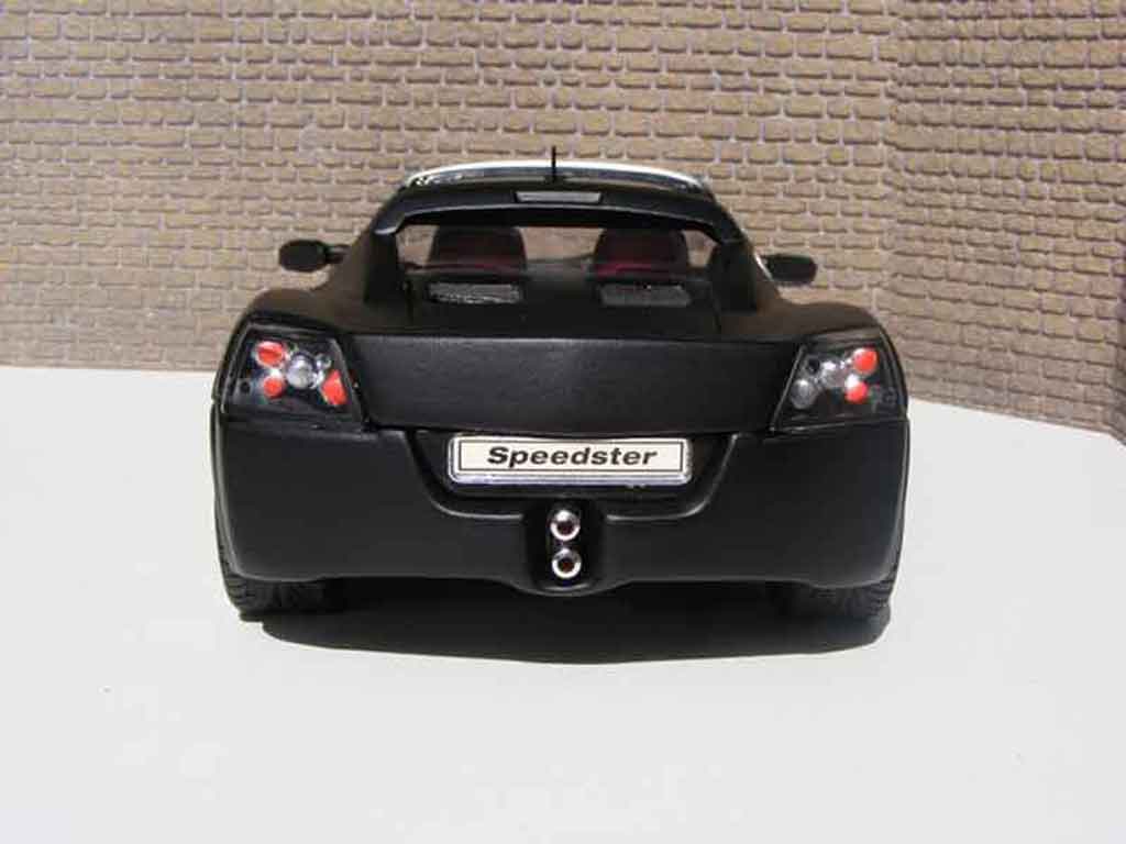 Opel Speedster Base noir blackhawk 1/18 Welly