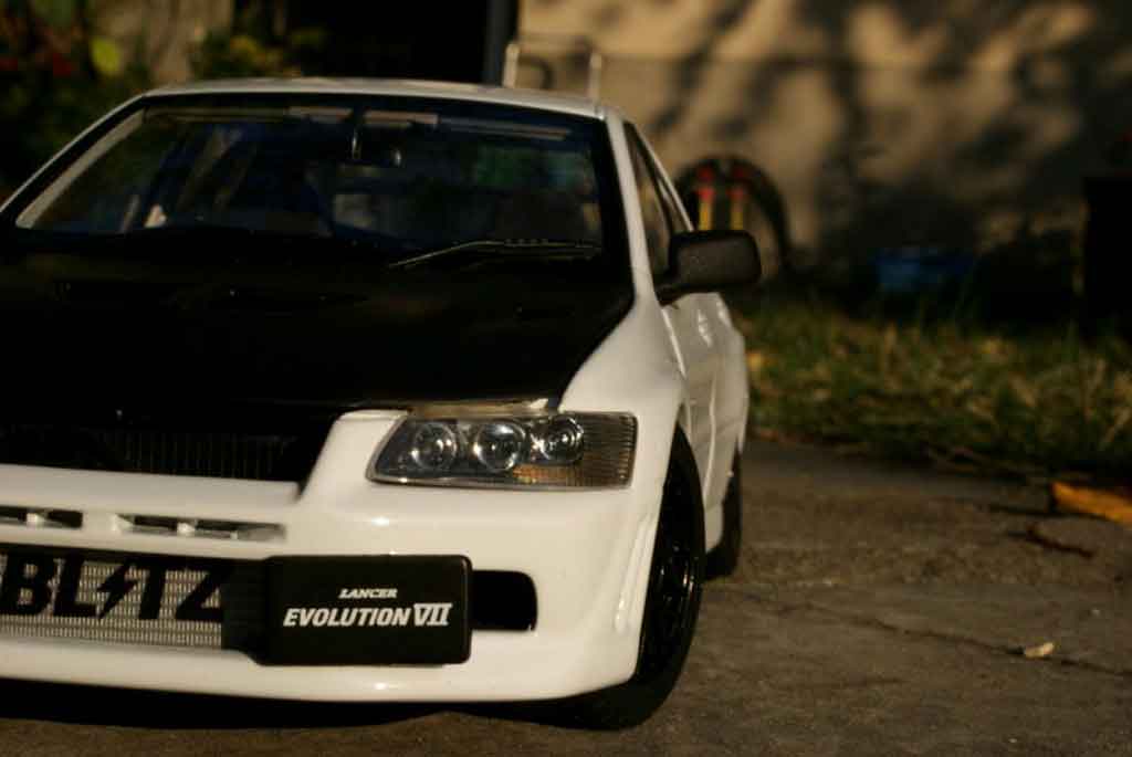 Mitsubishi Lancer Evolution VII 1/18 Autoart Evolution VII street racing inside diecast model cars