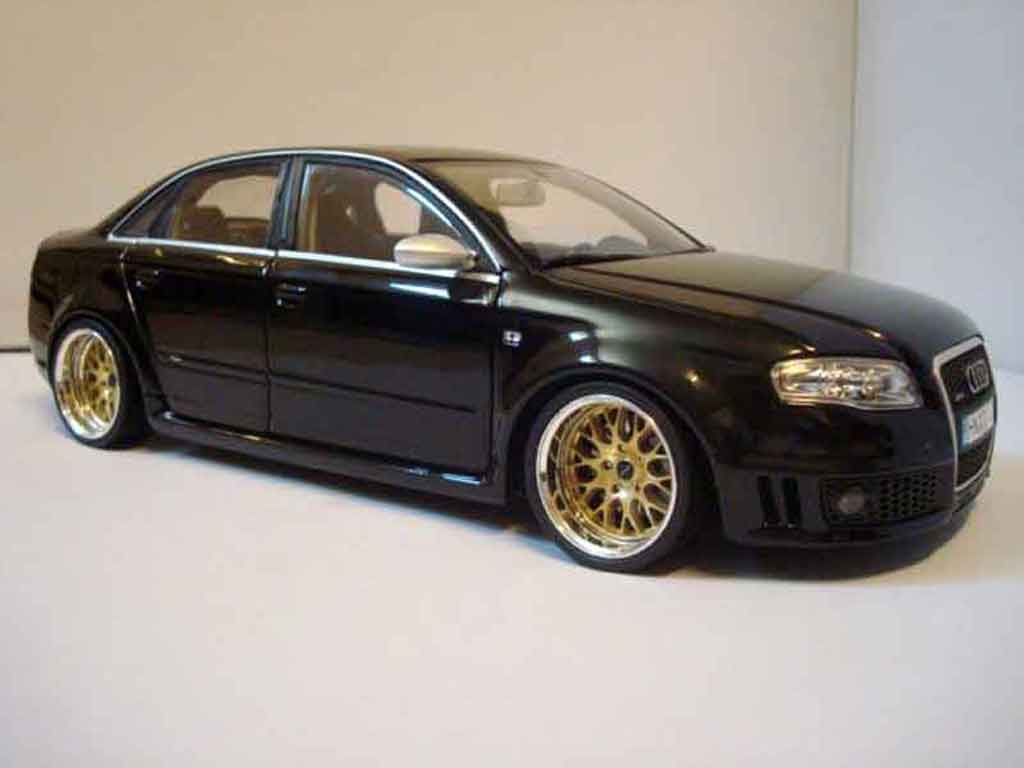 Audi RS4 berline black jantes bbs 1/18 Minichamps