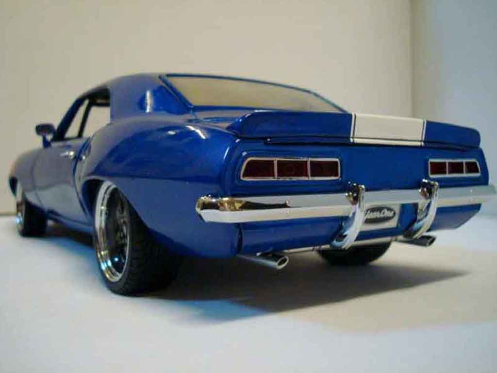 Chevrolet Camaro Z28 street version 1/18 GMP