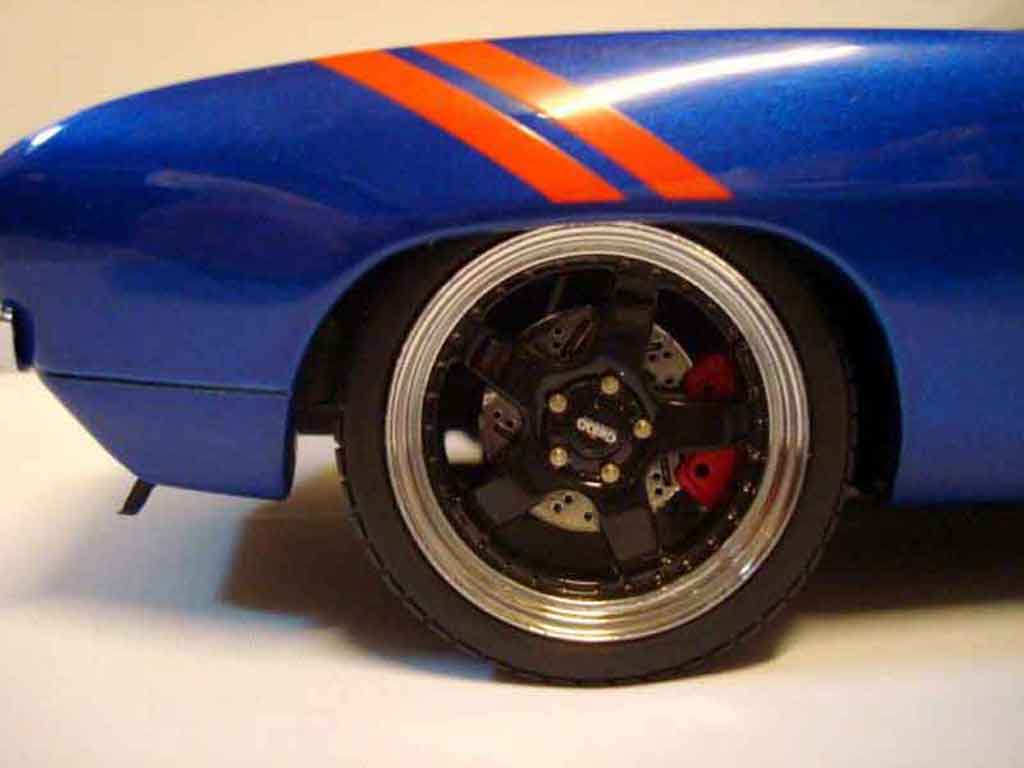 Chevrolet Camaro Z28 street version 1/18 GMP