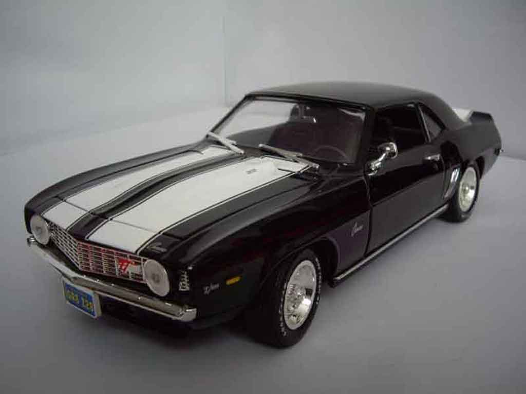 Chevrolet Camaro Z28 1/18 Ertl Z28 black bandes whites 1969 diecast model cars