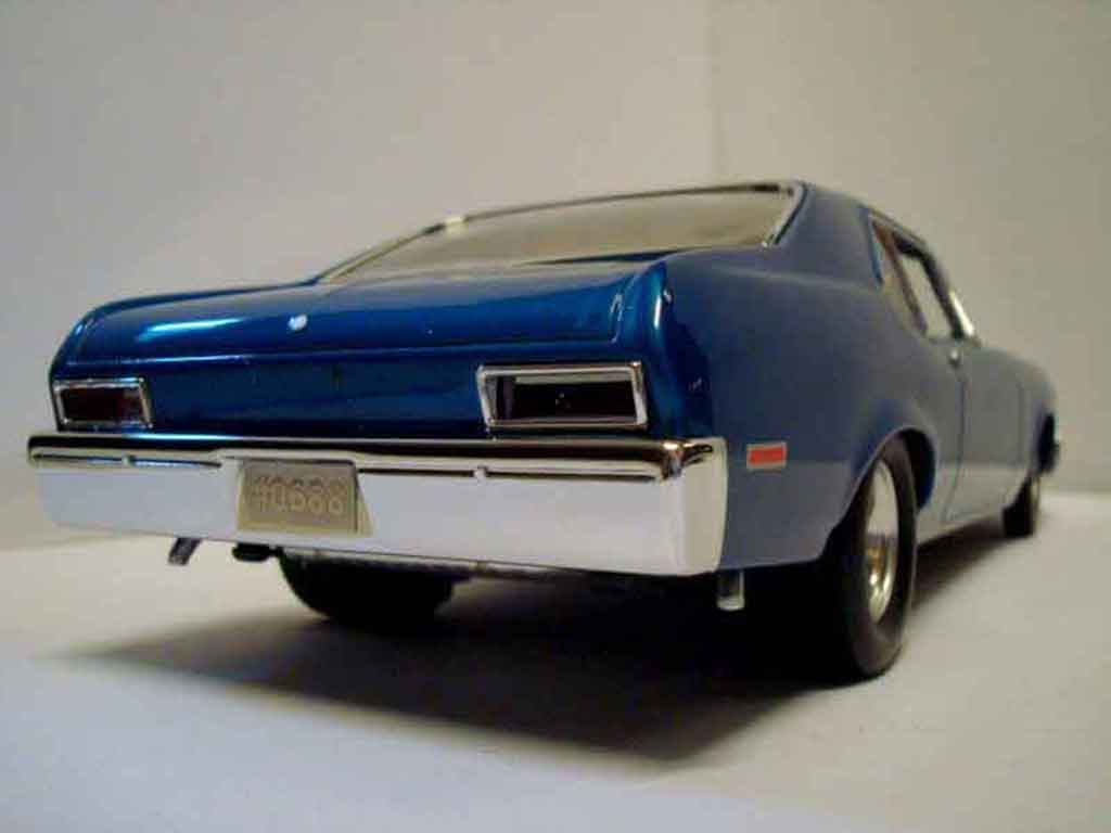 Chevrolet Nova Coupe 1972 joy ride 1/18 GMP