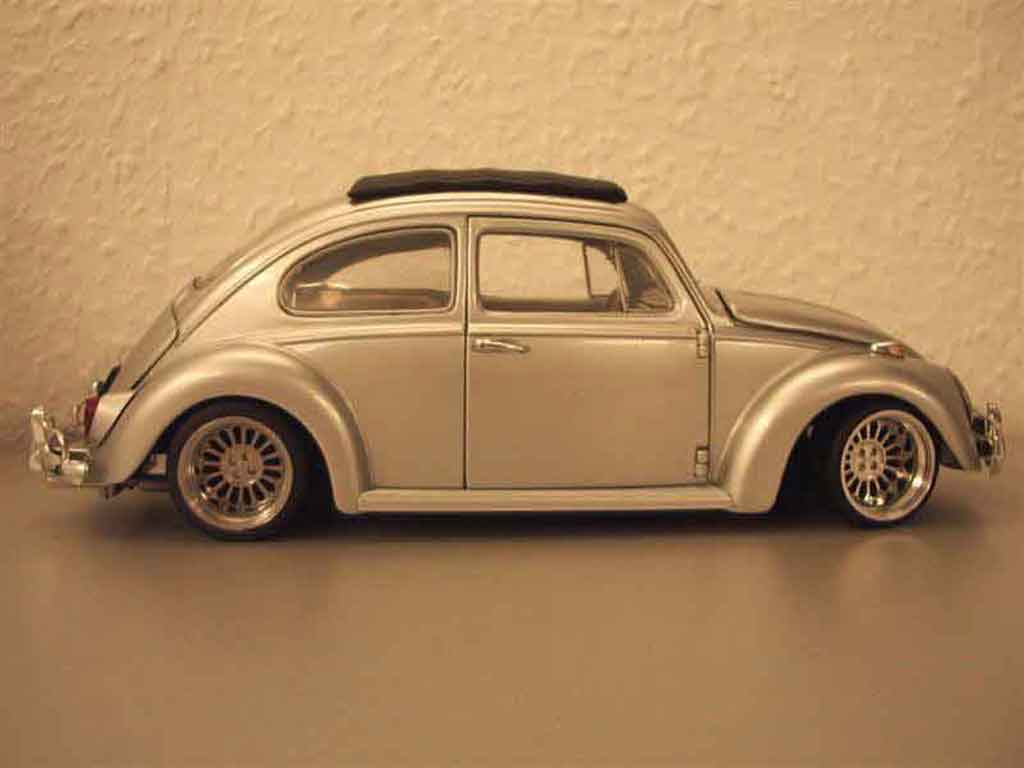 Volkswagen Kafer Base coxinelle grey jantes bords larges 1/18 Burago