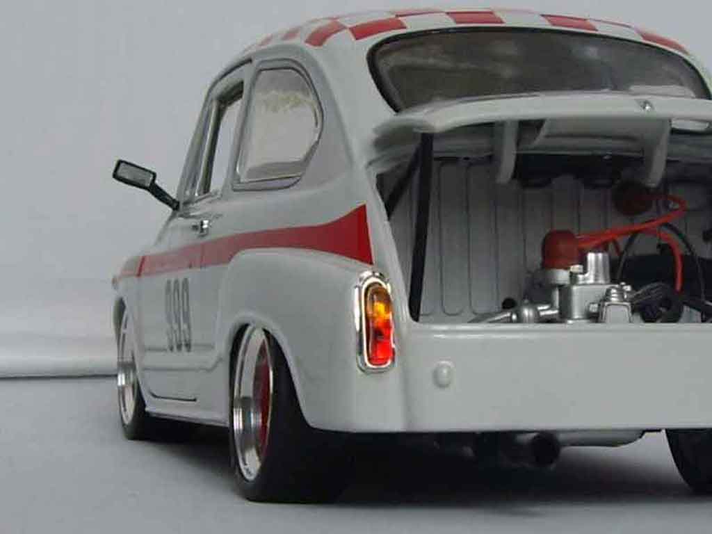 Fiat 850 Abarth TC 1000 1/18 Revell